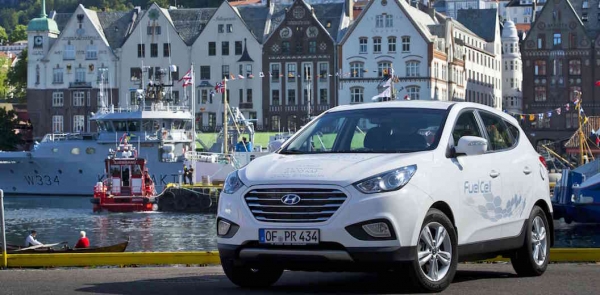 Hyundai ix35 Fuel Cell attraversa l’Europa dalla Norvegia a Bolzano