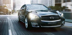 Infiniti Q70 3.5 Hybrid